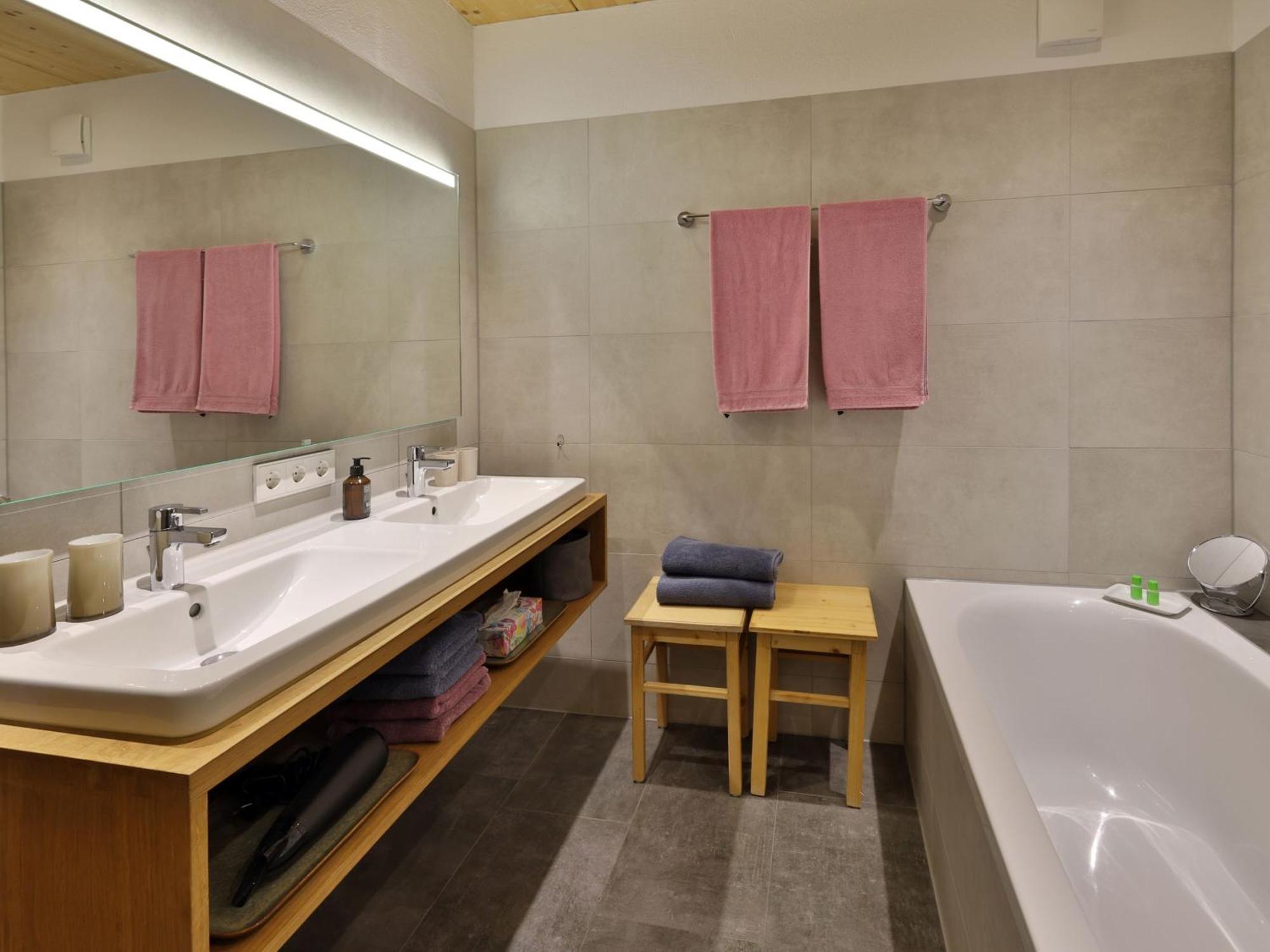 טראונראוט Designerwohnungen "Beim Schmied" In Chiemseenaehe מראה חיצוני תמונה